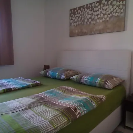 Апартаменти Lili *